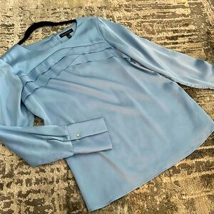 Banana Republic Blouse - Small